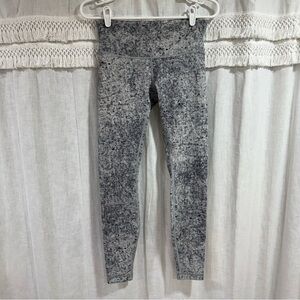 Lululemon Wunder Under Low-Rise Tight *Full-On Luxtreme 28" size 6